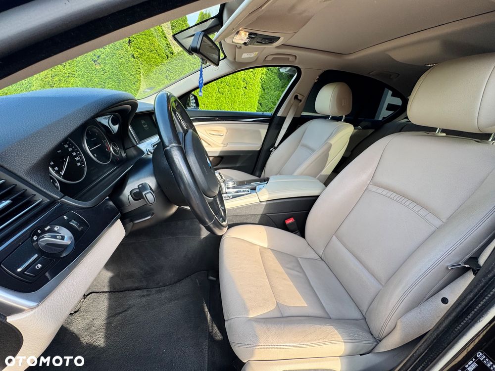 BMW Seria 5 520d Luxury Line - 17