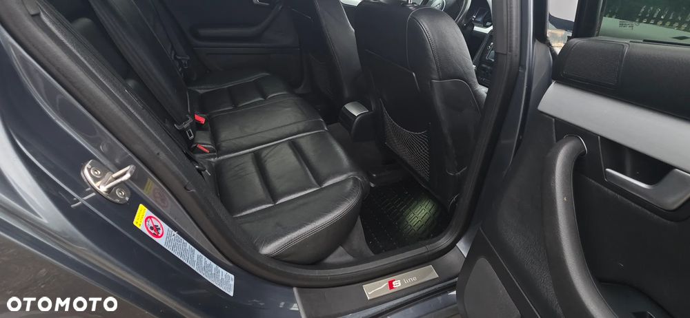 Audi A4 Avant 3 - 16