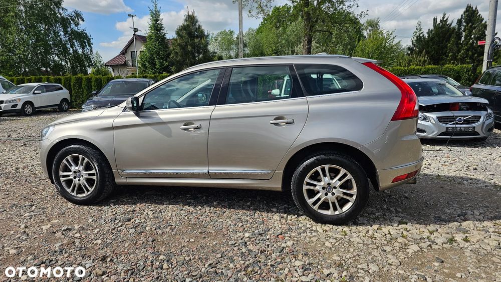 Volvo XC 60 D3 Geartronic Momentum - 13