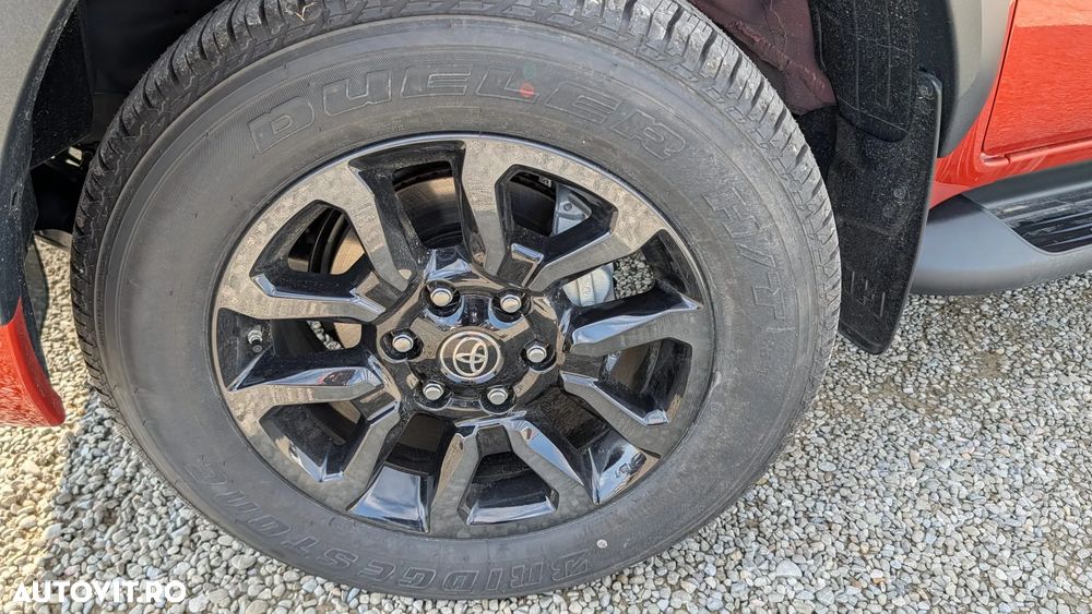 Toyota Hilux 2.8D 204CP 4x4 Double Cab AT MHEV Invincible - 7