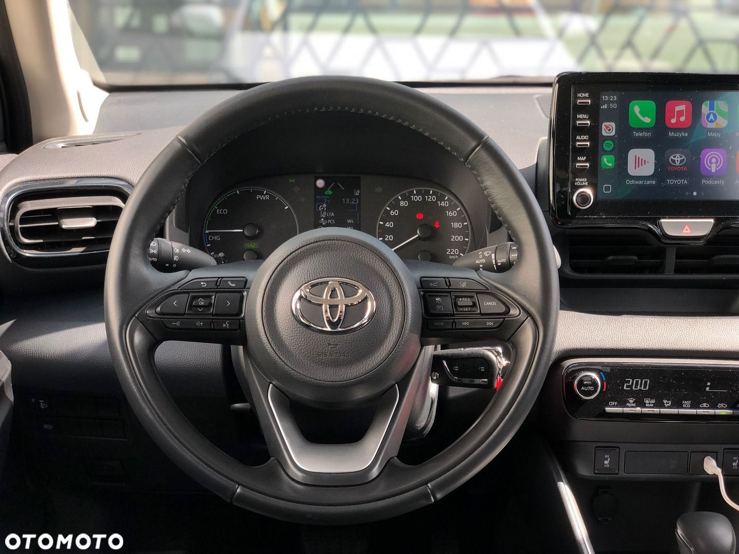 Toyota Yaris - 11