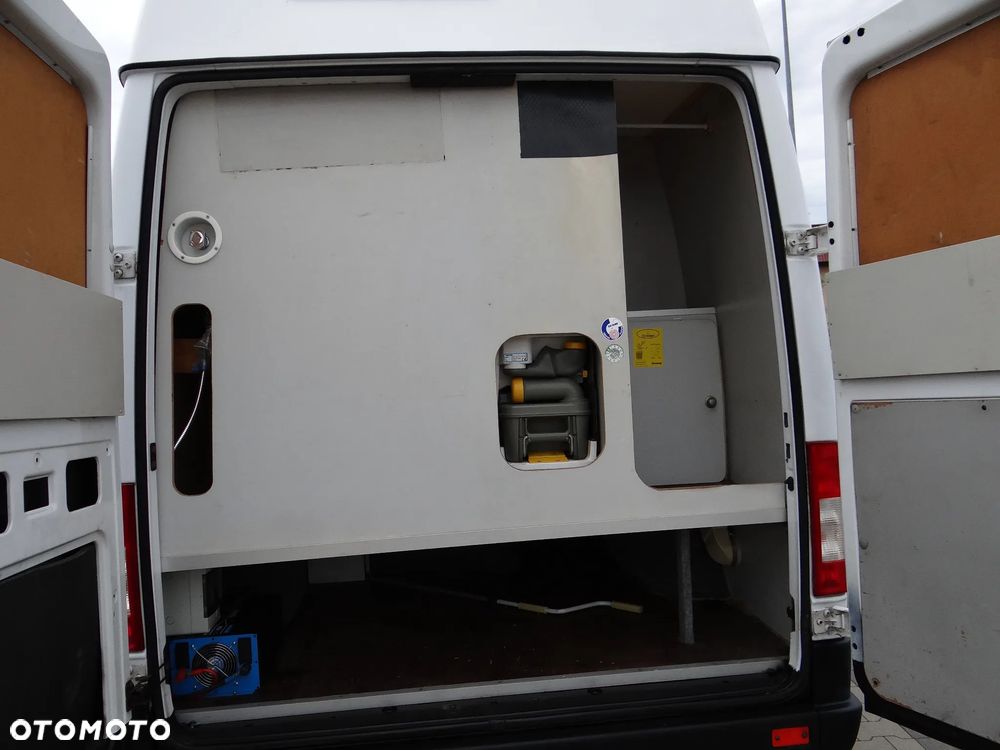 Mercedes-Benz SPRINTER - 18