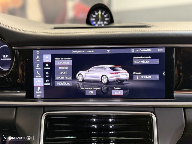 Porsche Panamera 4 E-Hybrid Platinum Edition - 18