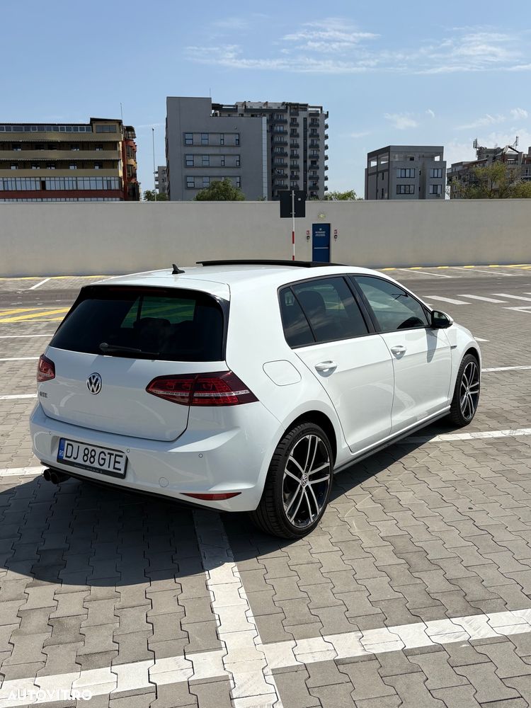 Volkswagen Golf - 7