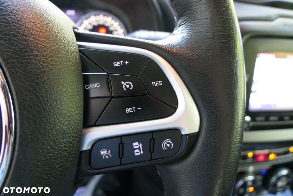 Jeep Renegade 1.4 MultiAir Limited - 24