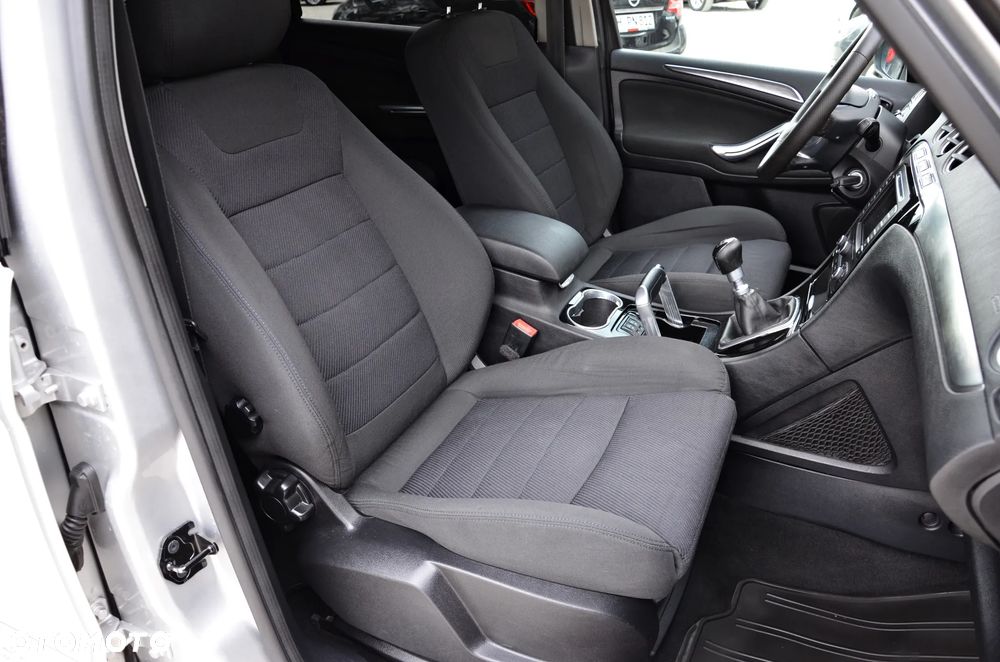 Ford Galaxy 2.0 TDCi Titanium - 39