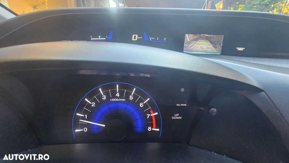 Honda Civic 1.8 i-VTEC MT Elegance - 9