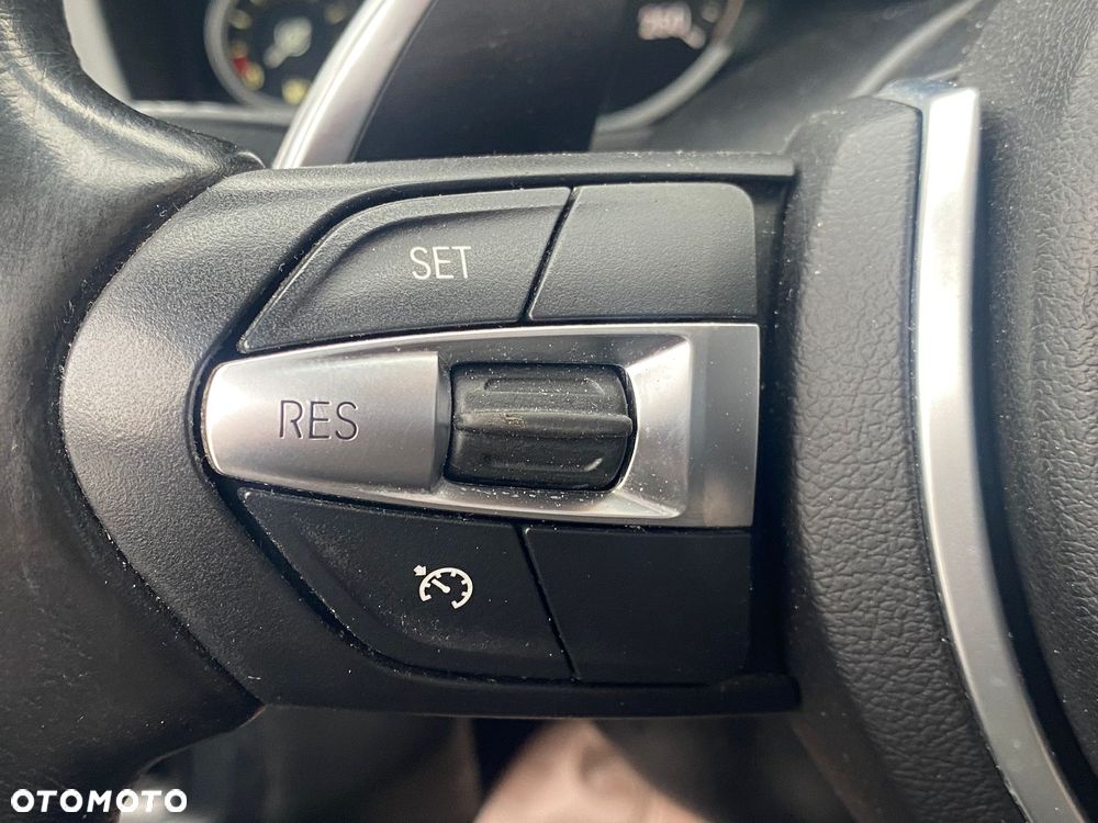 BMW X5 xDrive50i Sport-Aut - 22