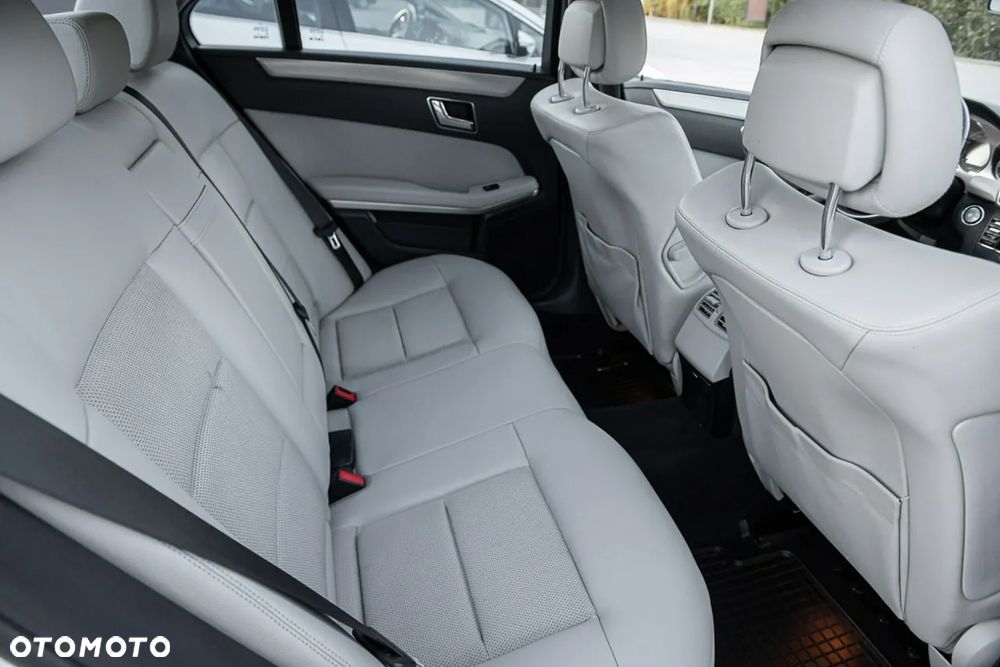 Mercedes-Benz Klasa E - 18