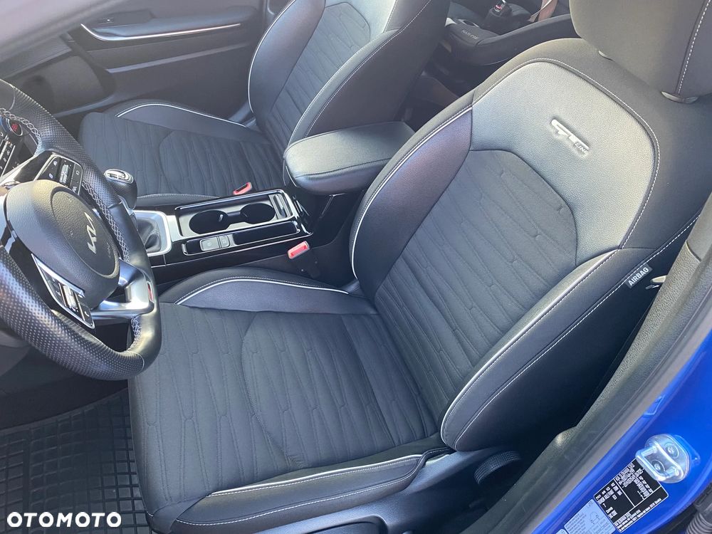 Kia ProCeed 1.5 T-GDI GT Line - 10