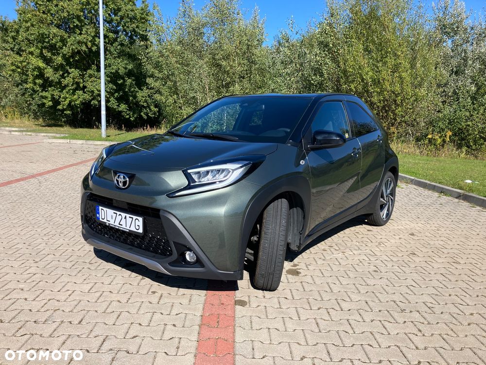 Toyota Aygo X 1.0 VVT-i Executive CVT - 1