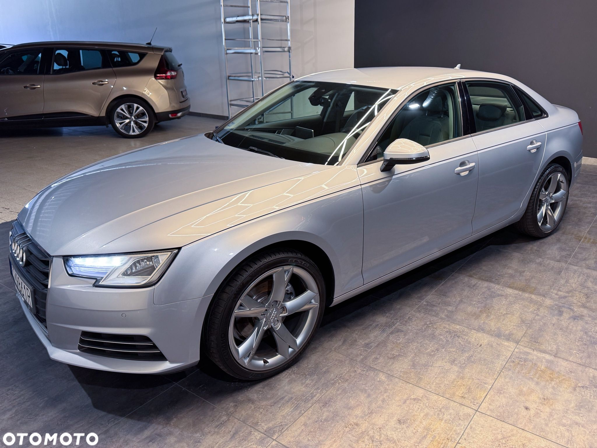 Audi A4 ver-2-0-tfsi-ultra-s-tronic - 2