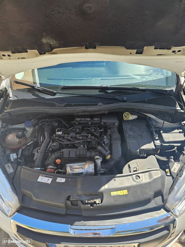 Peugeot 208 BlueHDi 100 Allure - 14