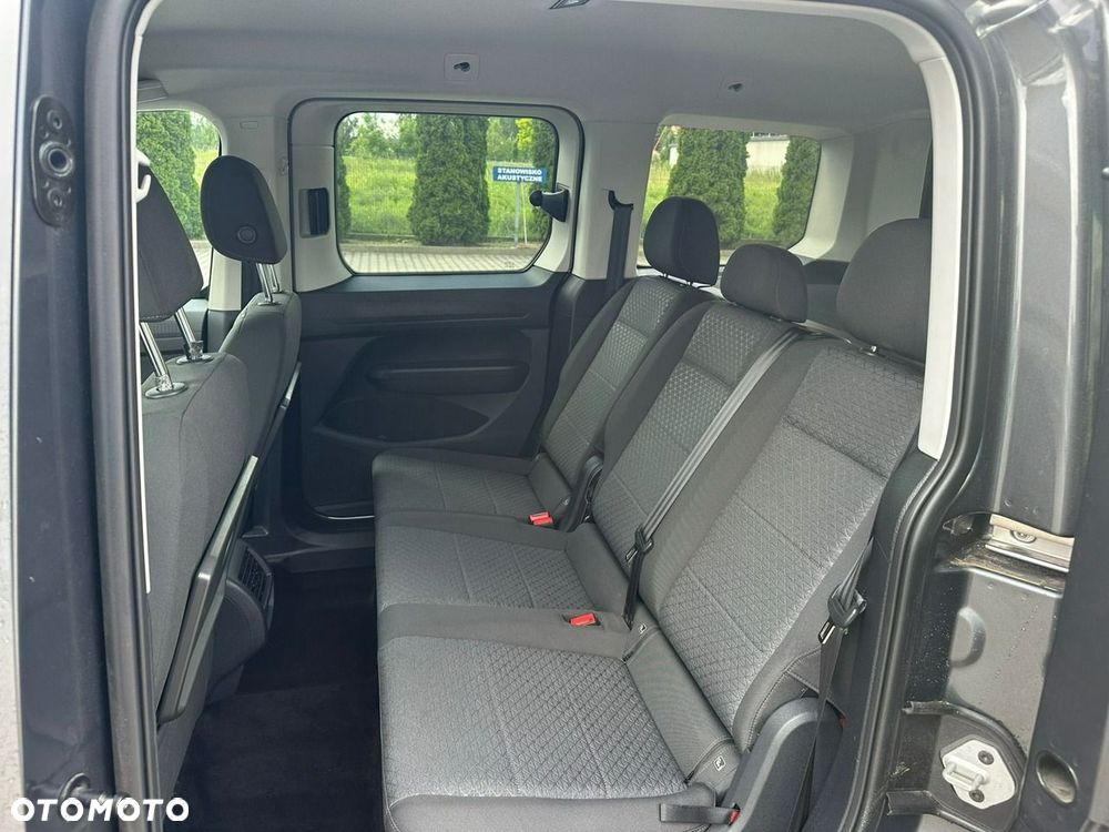 Ford Tourneo Connect - 16