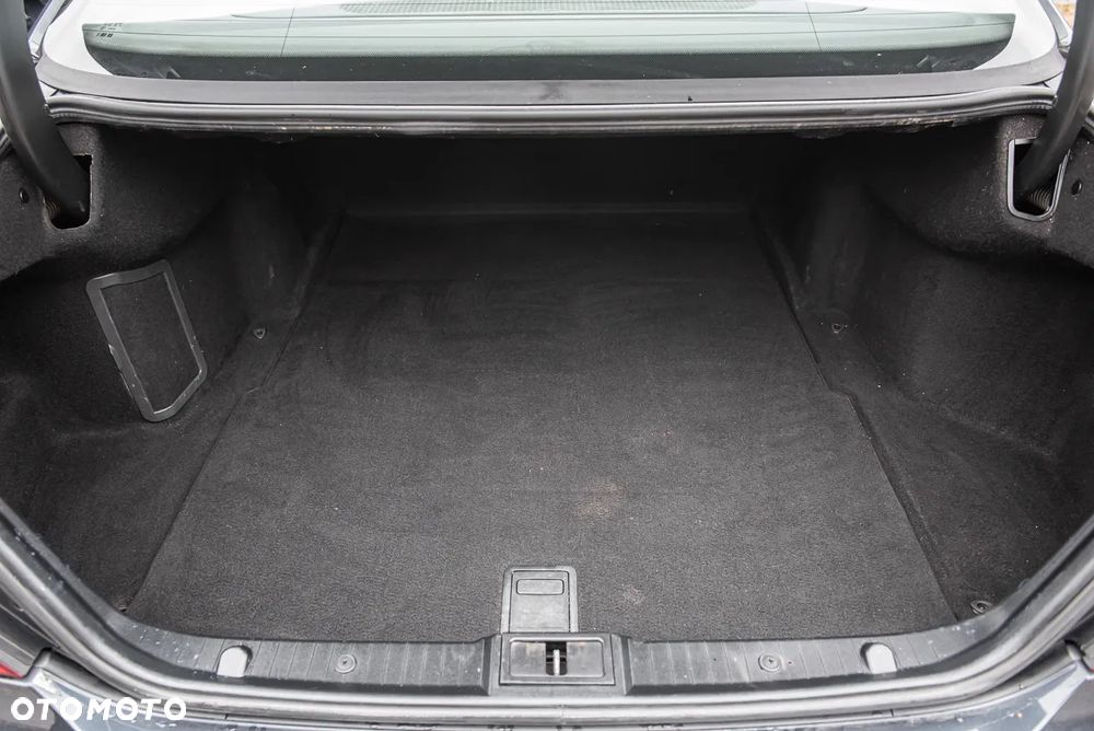 Mercedes-Benz Klasa E 200 CDI Elegance - 18