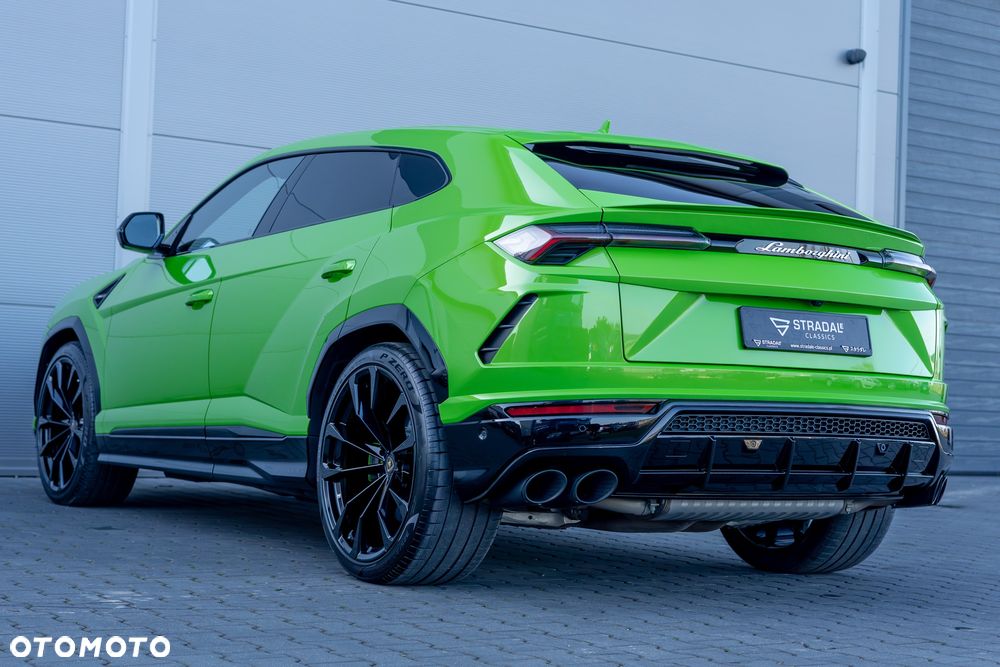 Lamborghini Urus Standard - 18