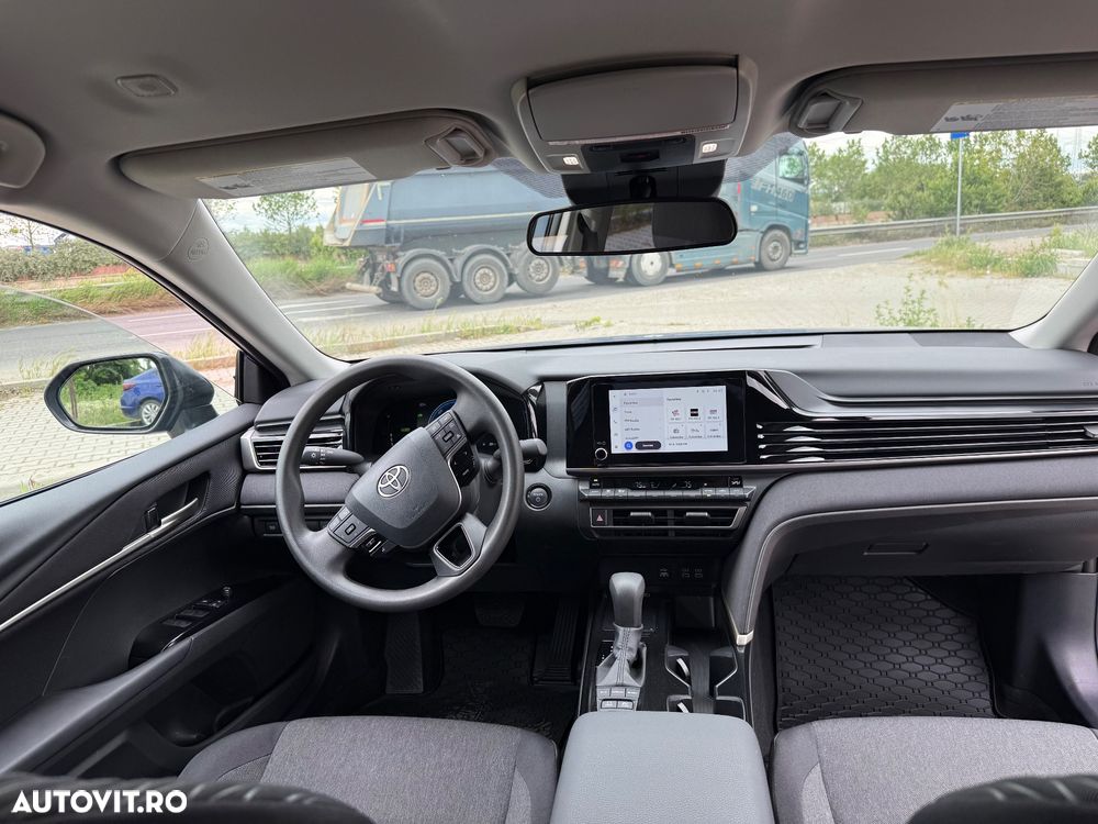 Toyota Camry 2.5 Business - 1