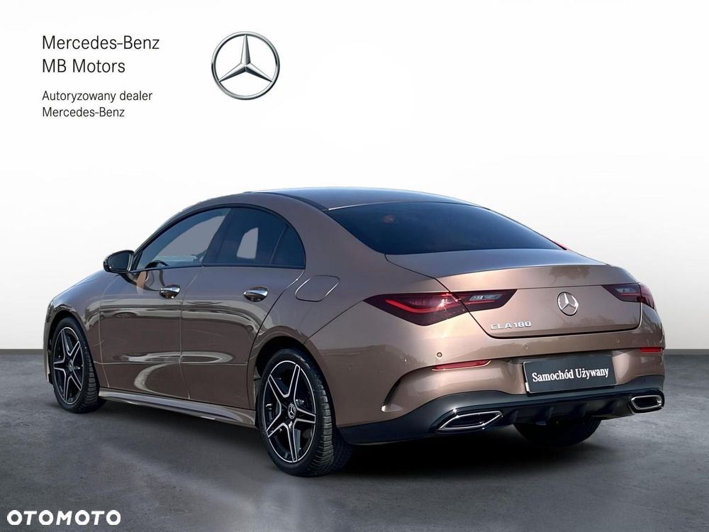 Mercedes-Benz CLA 180 7G-DCT - 4