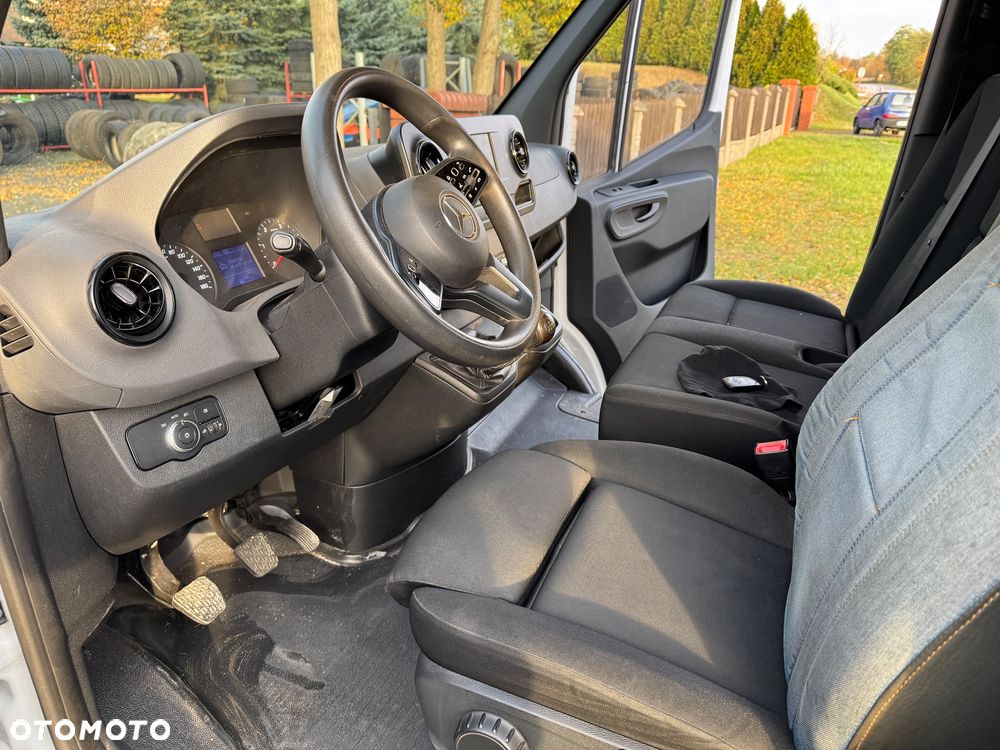 Mercedes-Benz Sprinter - 6