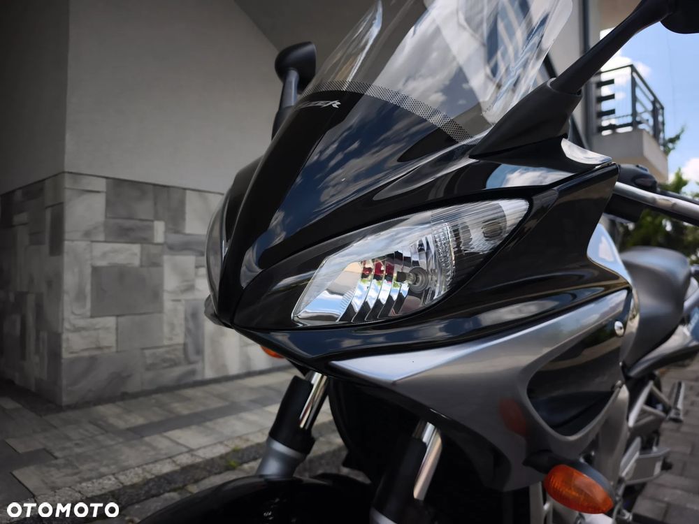 Yamaha FZ6 - 30