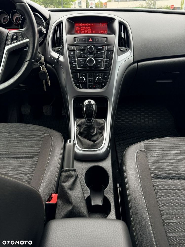 Opel Astra - 25