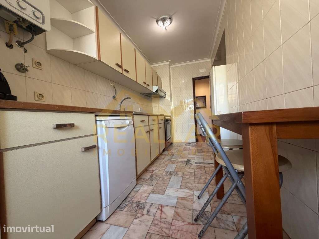 Apartamento T2 a um min. da Praia na Póvoa de Varzim - Grande imagem: 2/24