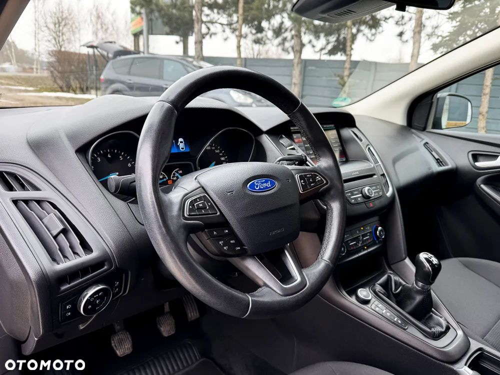 Ford Focus 1.0 EcoBoost Titanium - 8