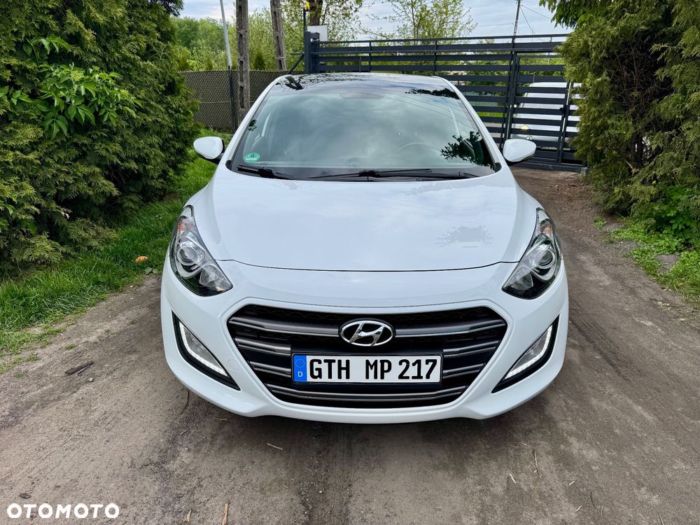 Hyundai i30 1.6 GDI BlueDrive Premium - 2