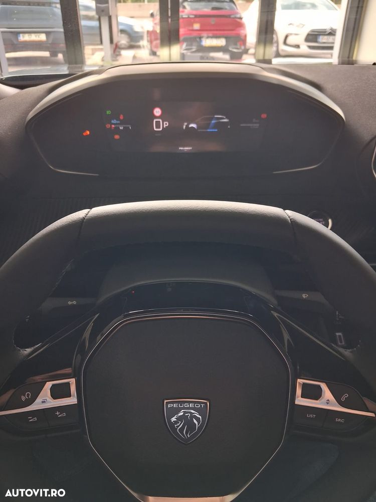 Peugeot 2008 1.2L e-DCS6 MHEV Allure - 14