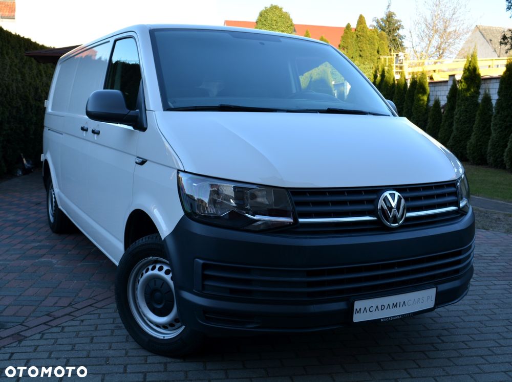 Volkswagen Transporter Lang EU6 - 1
