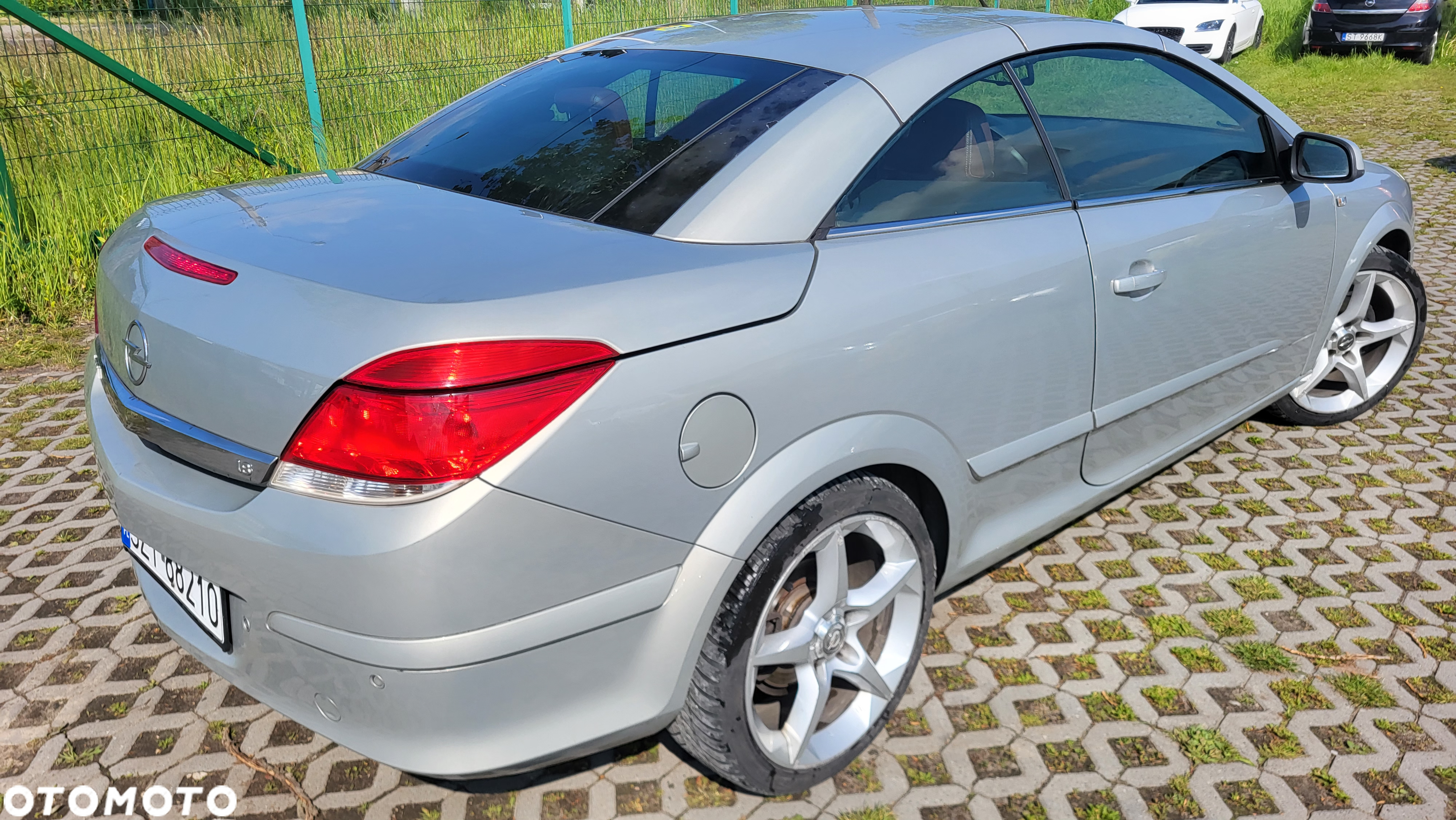 Opel Astra Twin Top 1.8 Cosmo - 28