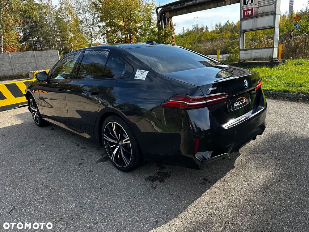 BMW Seria 5 520d xDrive mHEV M Sport