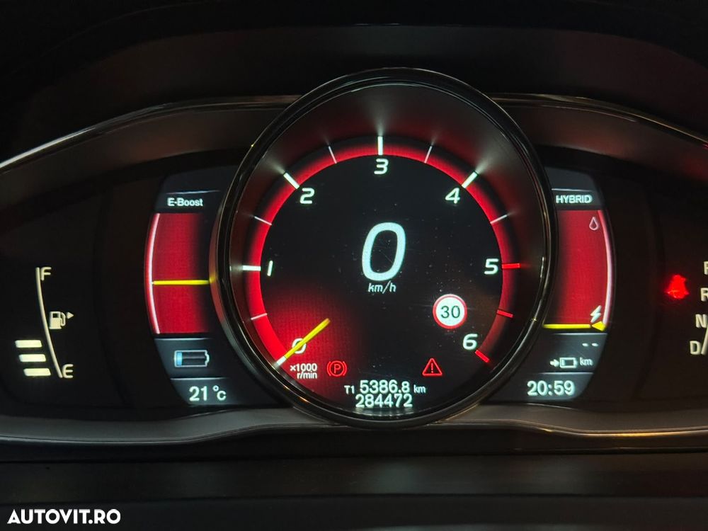 Volvo V60 D5 AWD Geartronic Summum - 14