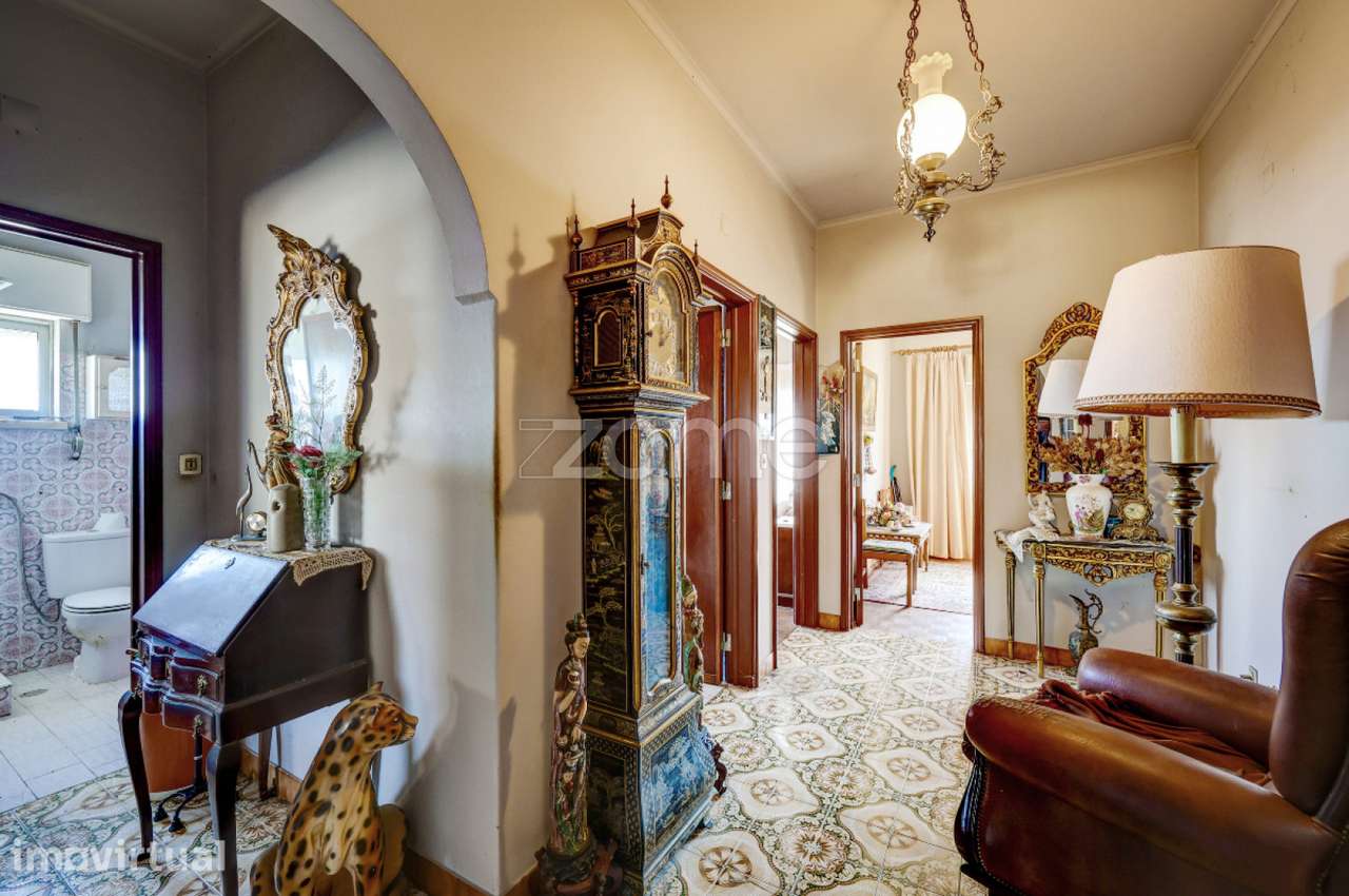 T3 em Porto Salvo | Oportunidade para criar a casa dos seus sonhos - Grande imagem: 3/22