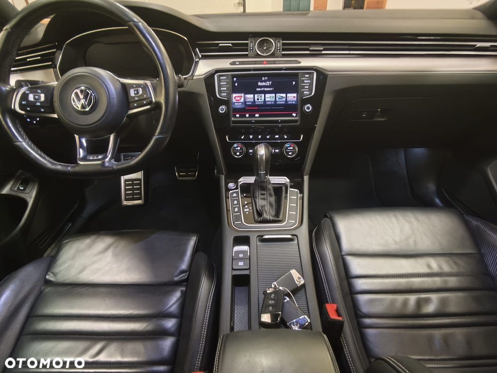 Volkswagen Passat 2.0 TDI Bi-Turbo BMT 4Mot Highline DSG - 17