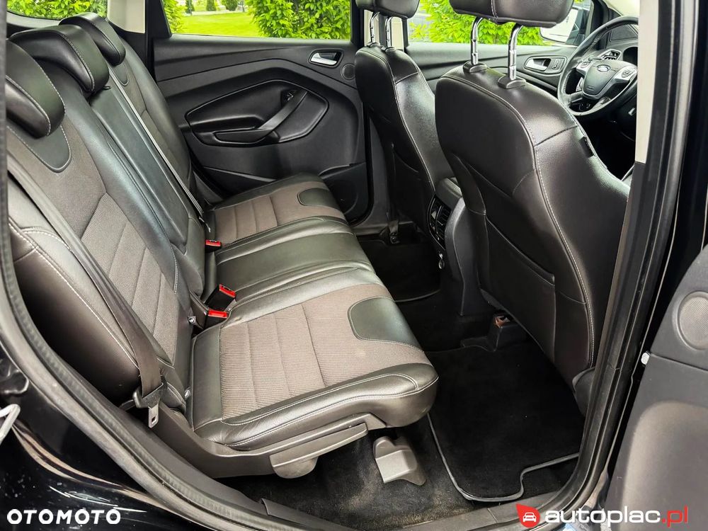 Ford Kuga - 28