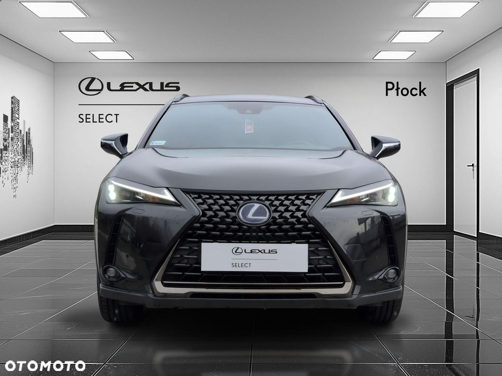 Lexus UX - 8