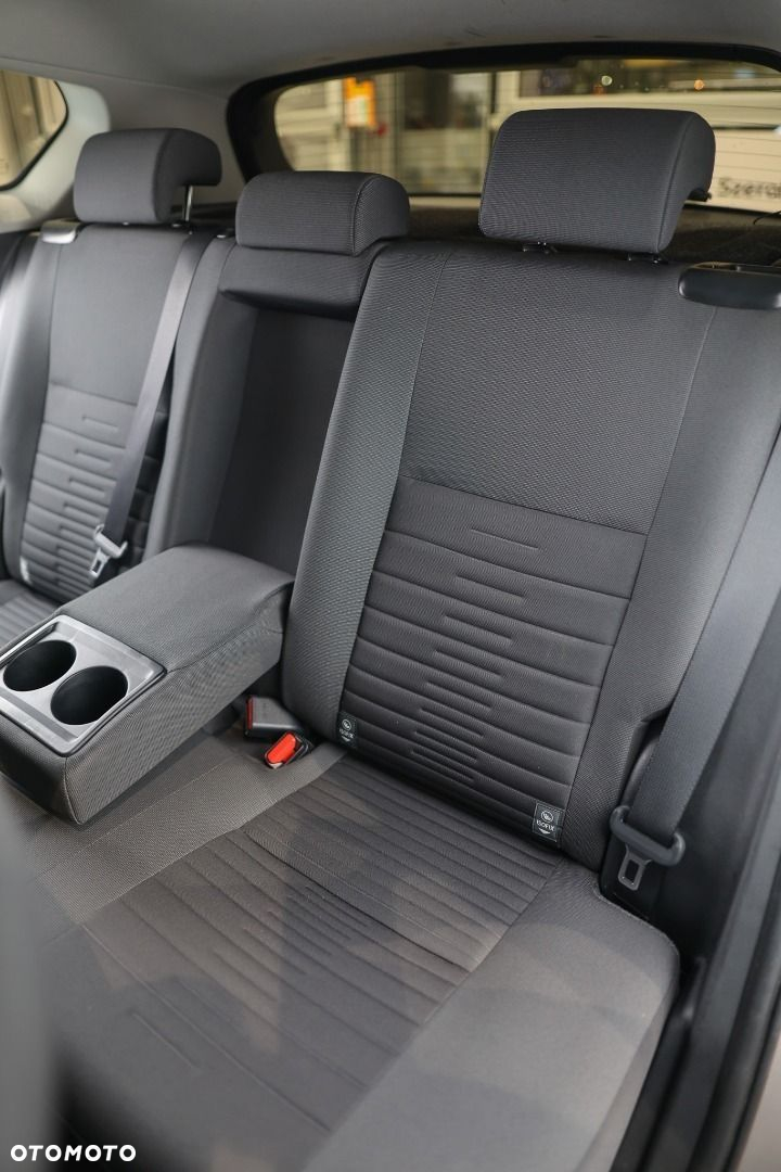 Toyota Auris - 18