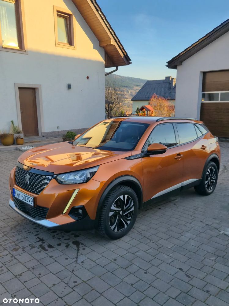 Peugeot 2008 1.5 BlueHDi Allure S&S EAT8 - 6