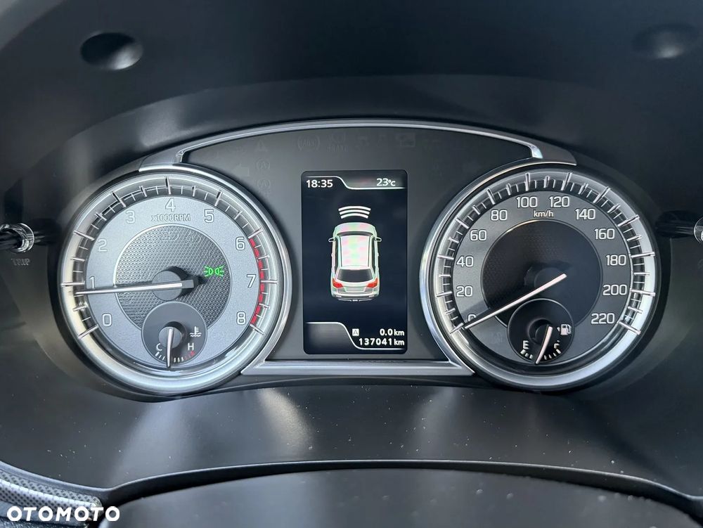 Suzuki Vitara 1.4 Boosterjet Premium 2WD - 9