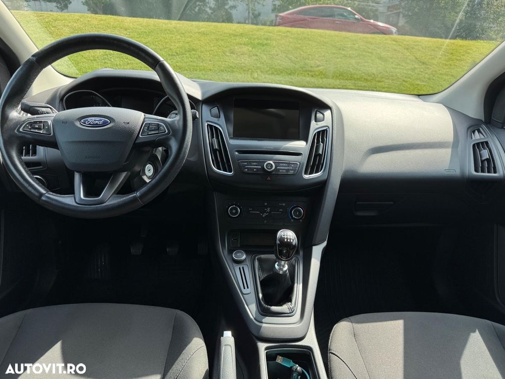 Ford Focus 1.5 TDCi Trend - 4