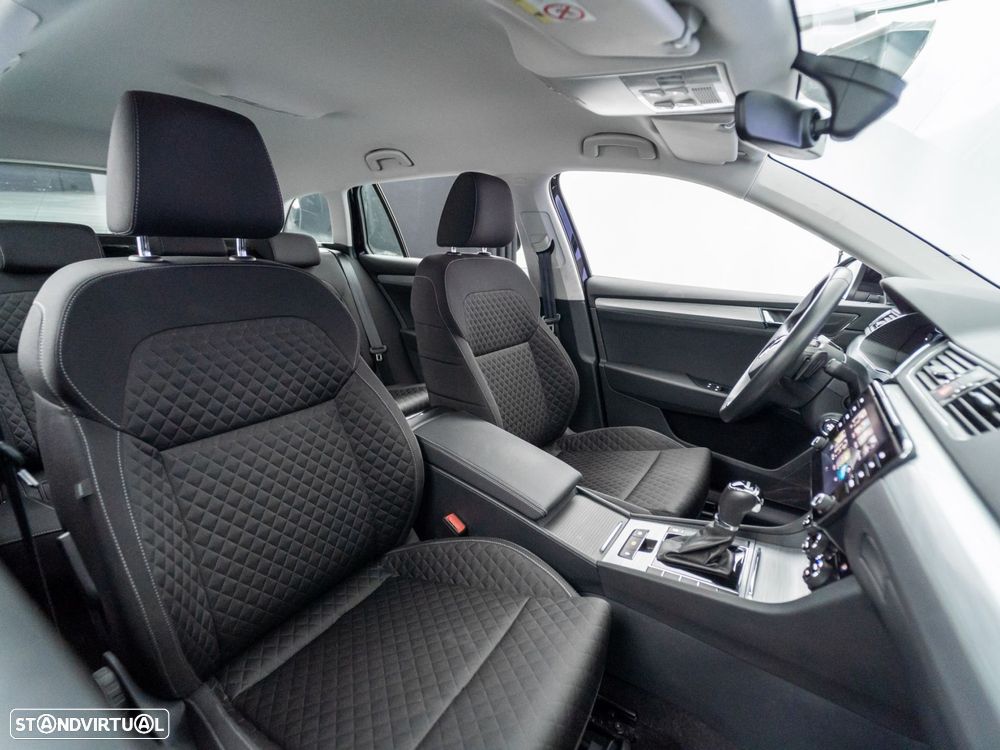 Skoda Superb Break 2.0 TDI DSG - 38