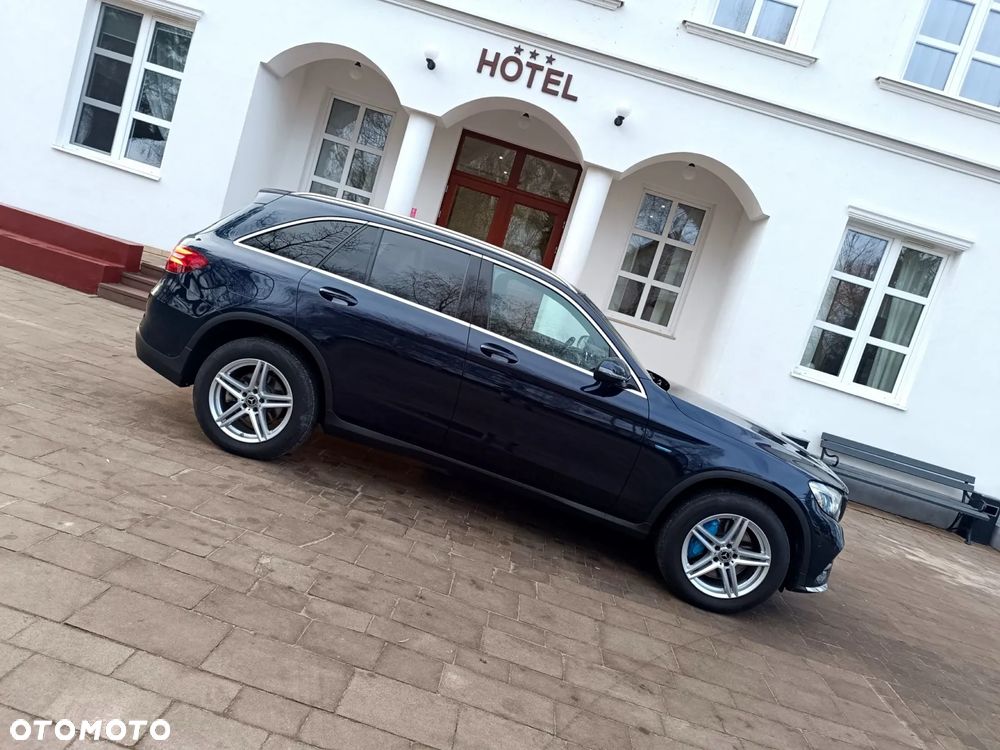 Mercedes-Benz GLC - 16