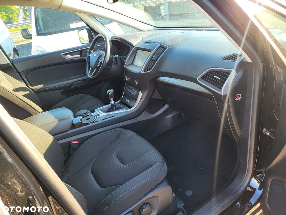 Ford S-Max - 12