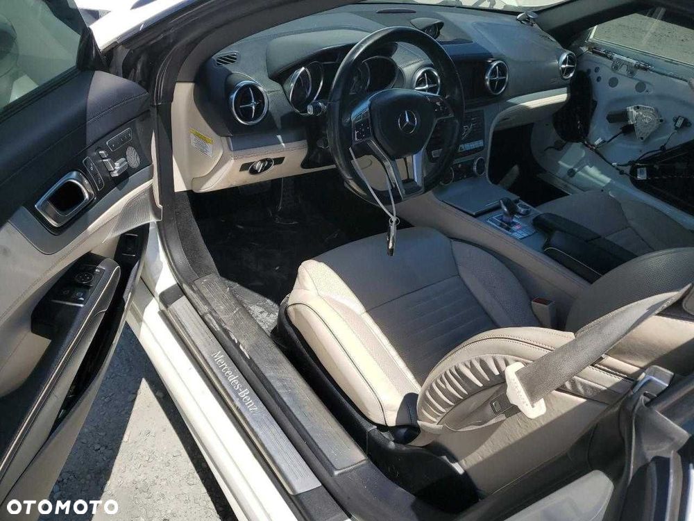 Części do Mercedes-Benz SL-Class 550, 4.6L RWD, rok 2013, wersja USA - 8