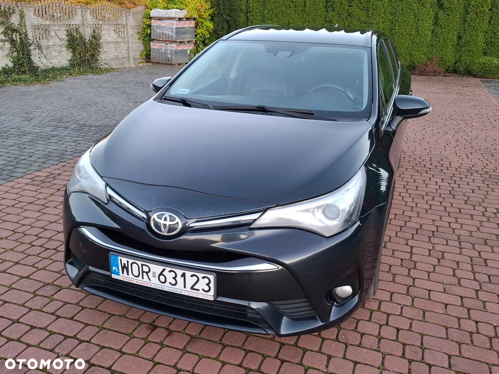 Toyota Avensis - 19