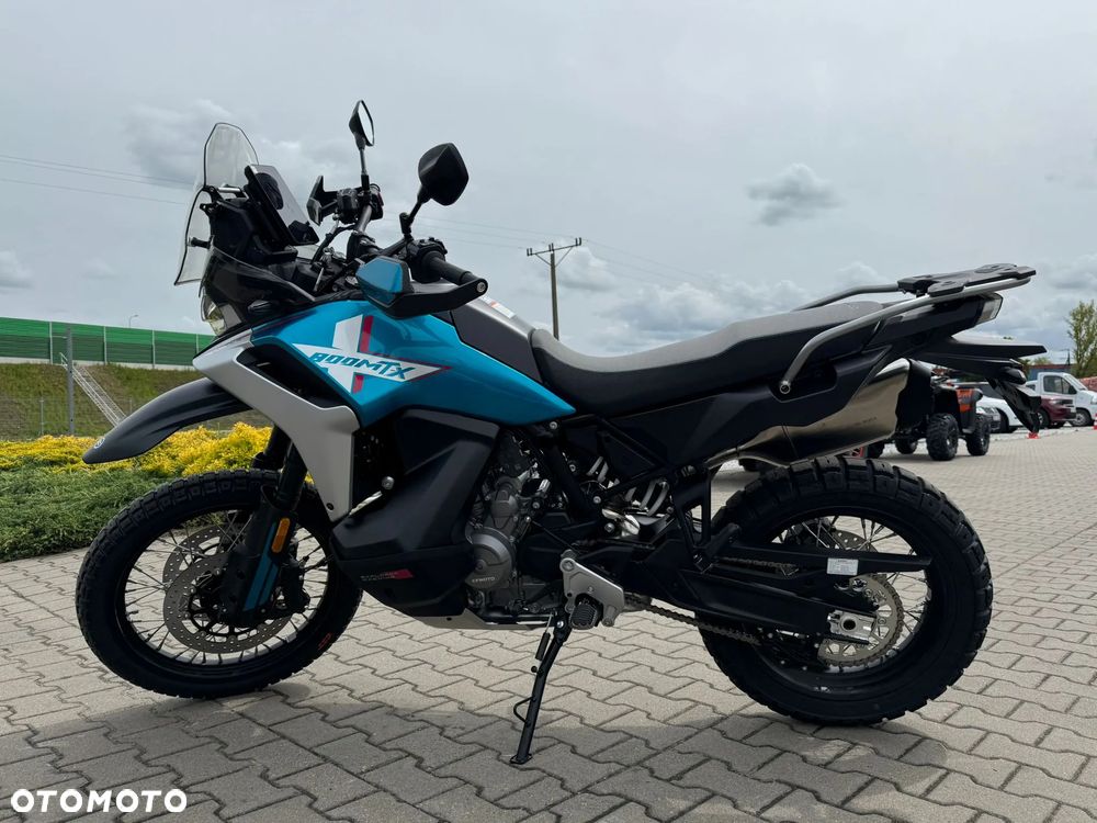 CFMoto MT - 15