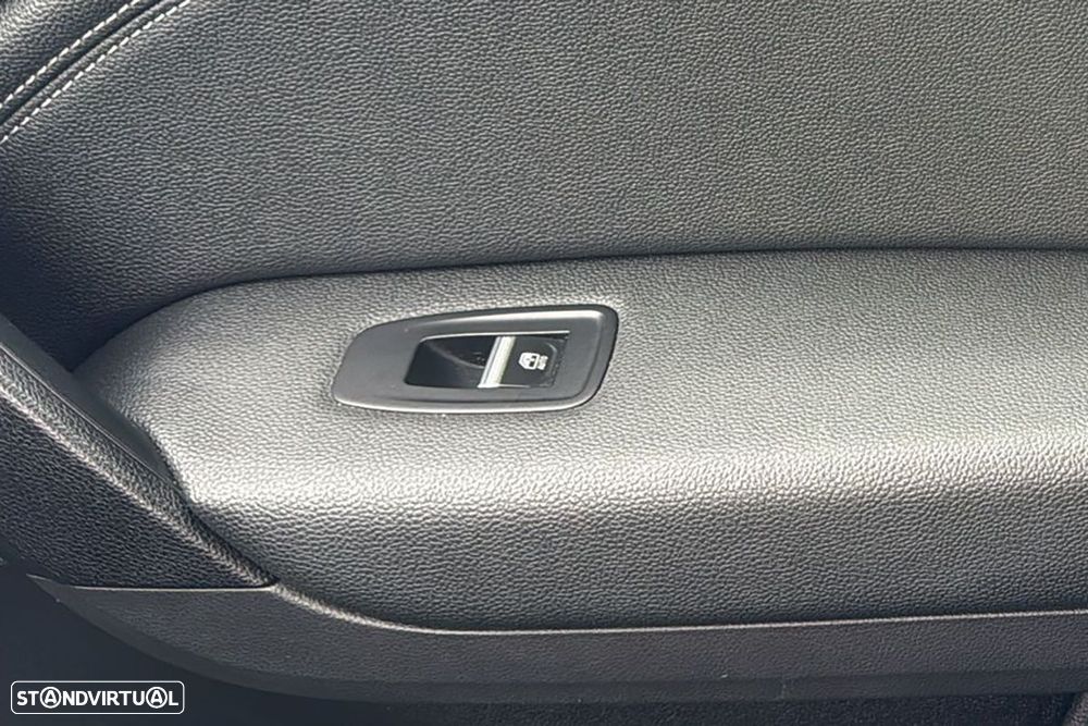 Renault Captur 1.0 TCe Techno Bi-Fuel - 8