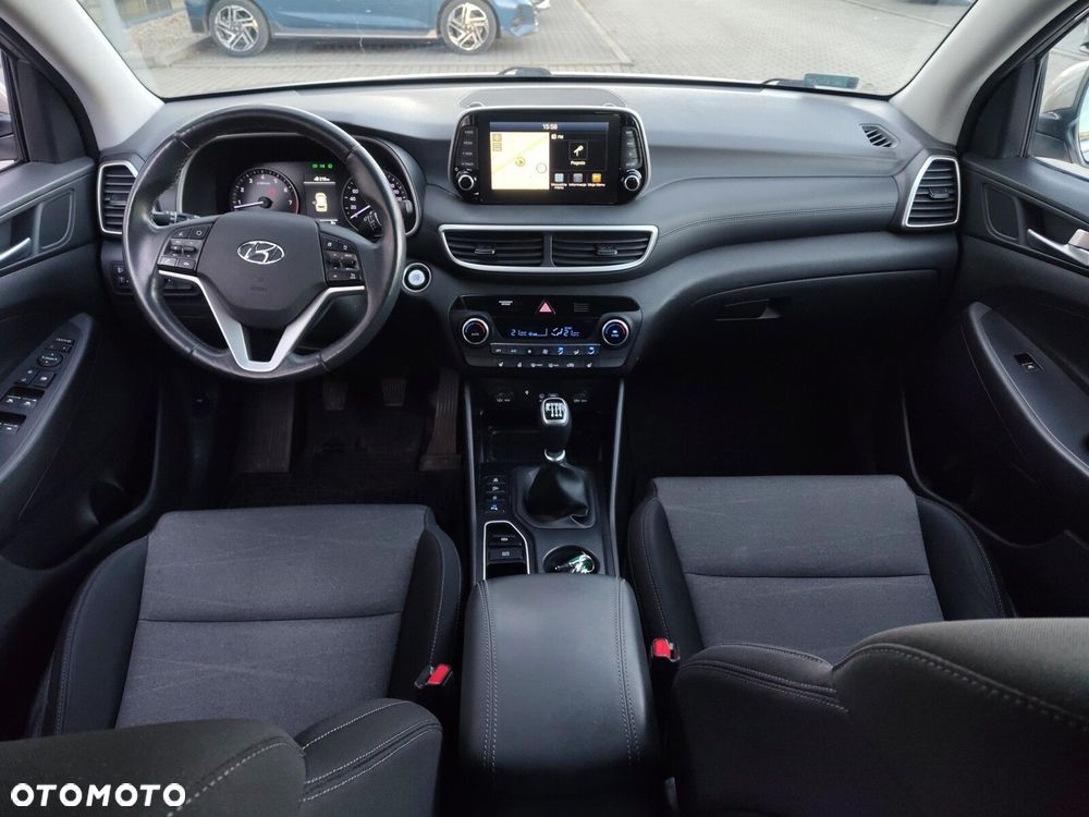 Hyundai Tucson 1.6 GDI BlueDrive Style 2WD - 11