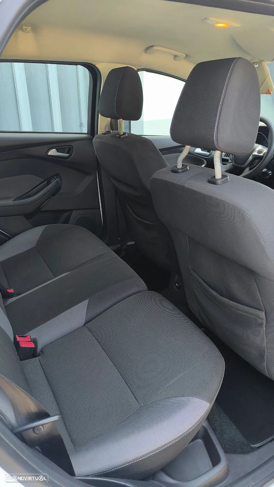 Ford Focus SW 1.6 TDCi DPF Trend - 39
